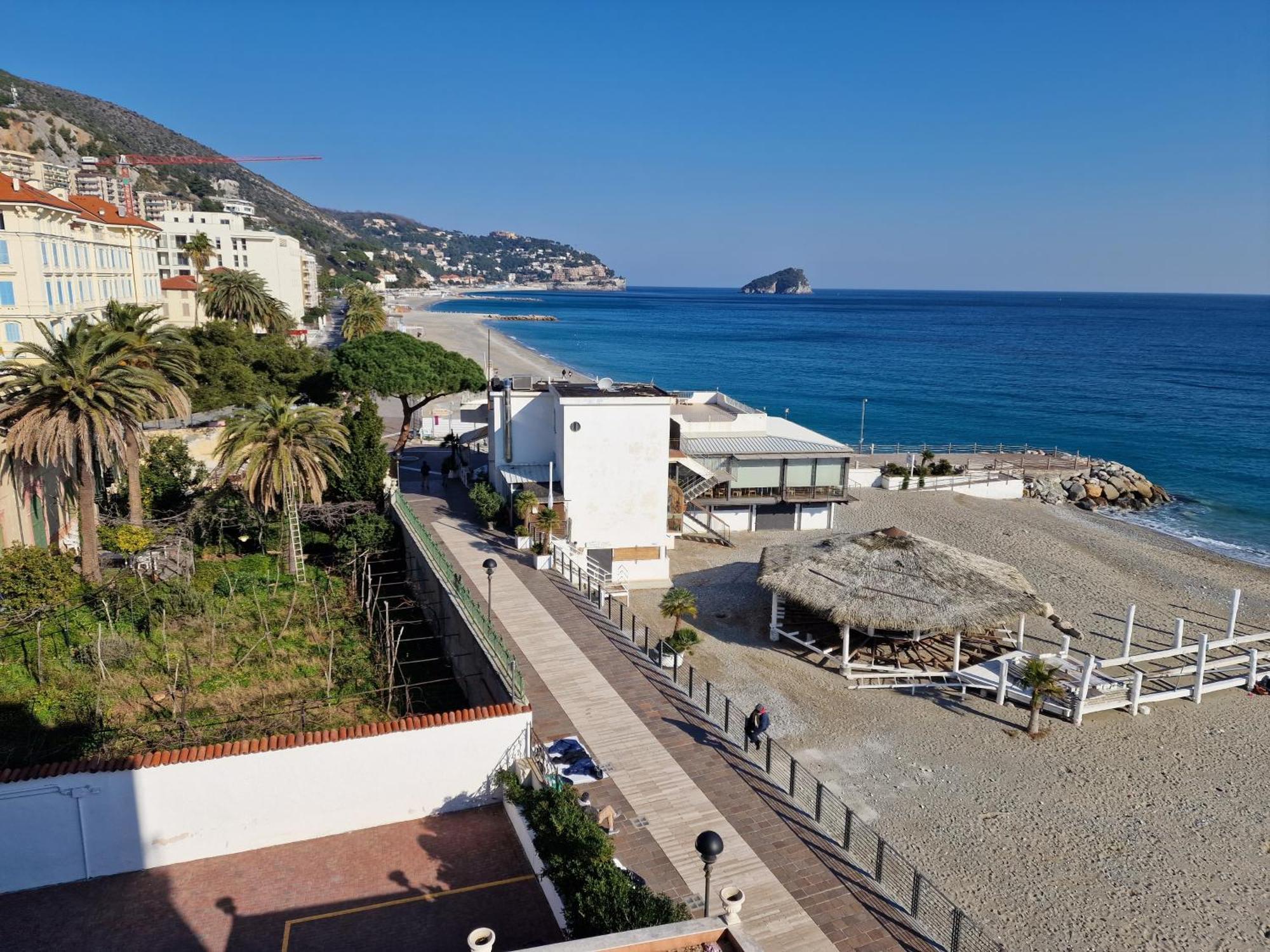 Hotel Miramare Spotorno Εξωτερικό φωτογραφία