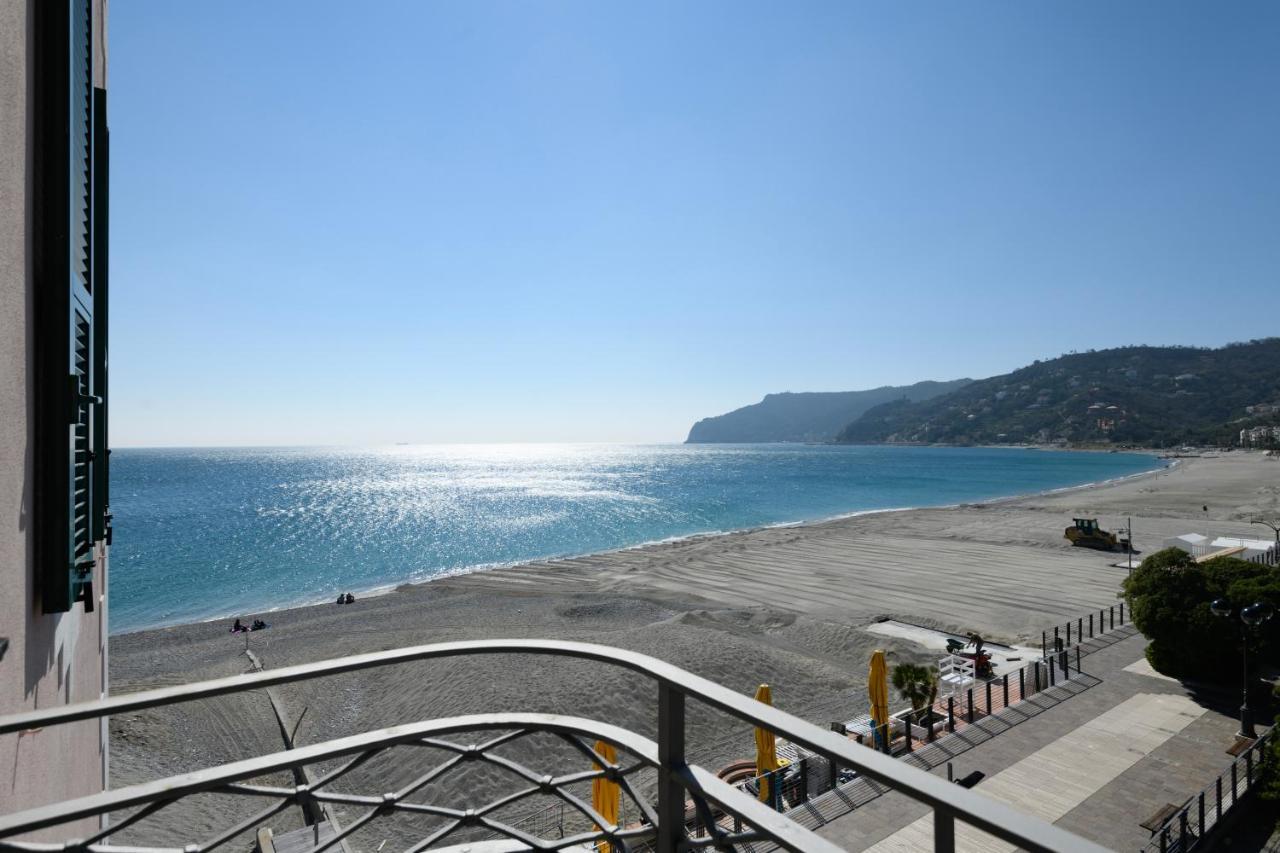 Hotel Miramare Spotorno Εξωτερικό φωτογραφία
