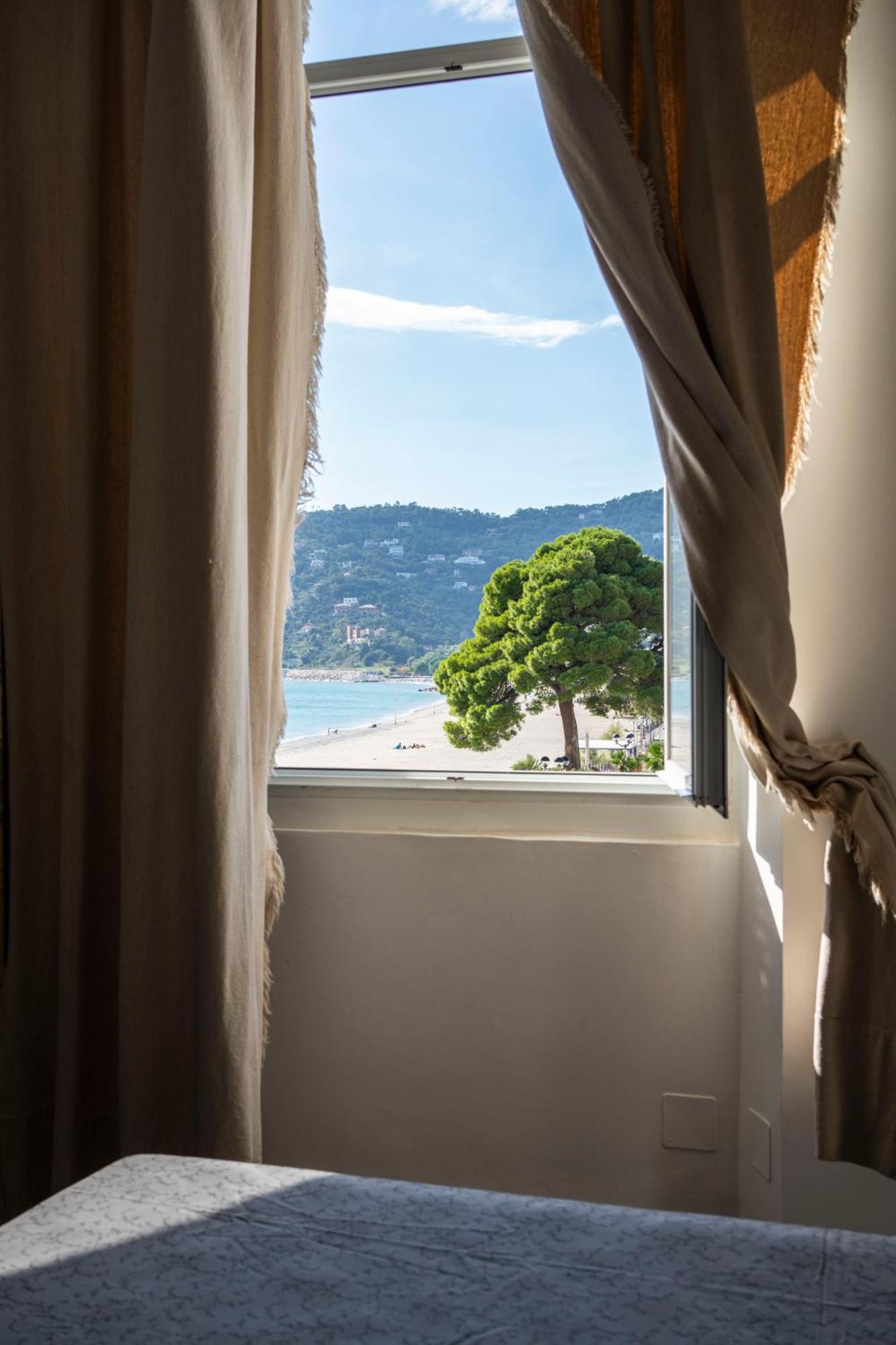 Hotel Miramare Spotorno Δωμάτιο φωτογραφία